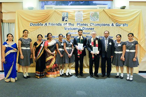 The Welcome Dinner was graced by the presence of Mr. Jayananda Jayasundera (5th from left), Minister Counsellor of the Embassy of Sri Lanka in Thailand.